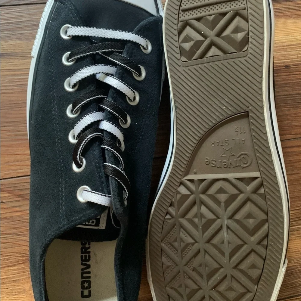 Converse All-Star Low Top Chuck Taylor Suede Leather Twilight Black 11.5M 13.5F